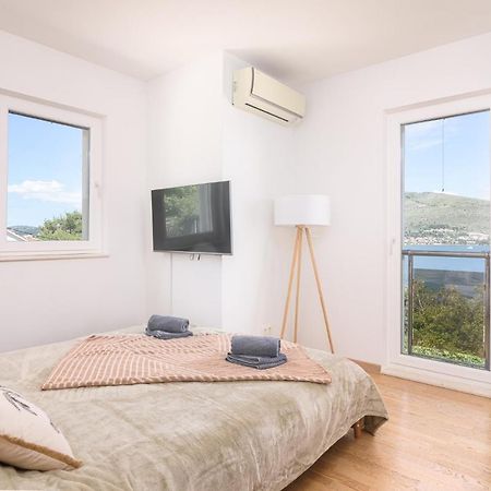 L&L Luxury Apartment 1 Donji Okrug  エクステリア 写真